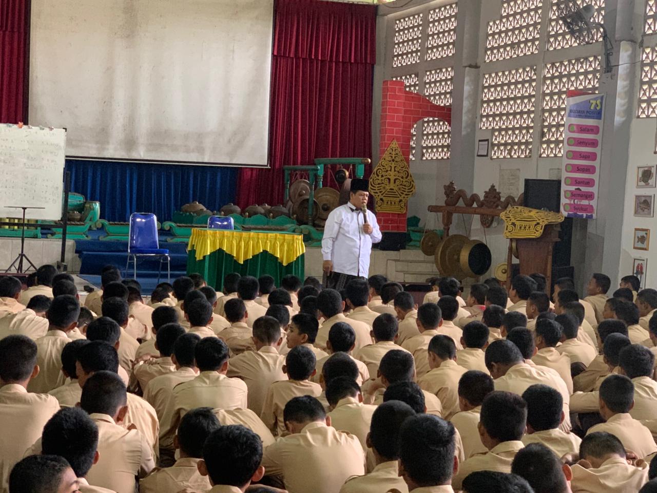 Pengajian Hikmah Isra' Mi'raj SMP Negeri 1 Seyegan